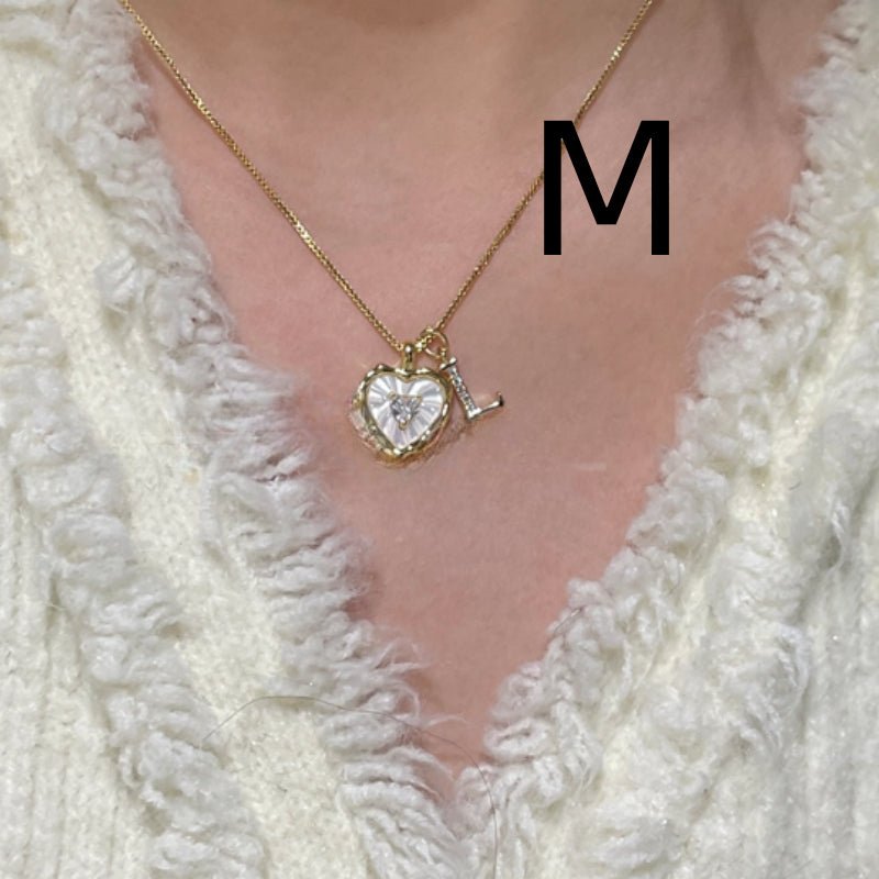 Collar de Nácar Natural y Acero de Titanio - Melvanni